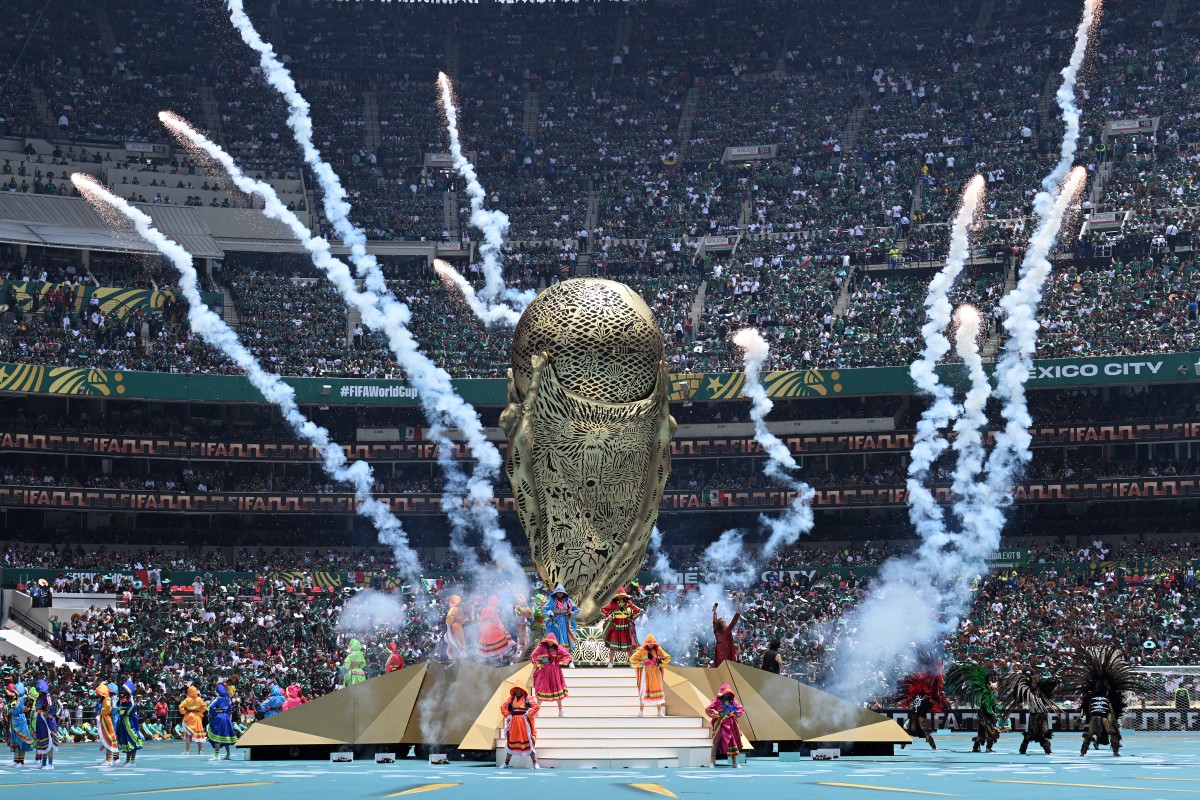 Le stade Azteca et Shakira lancent le Mondial-2026