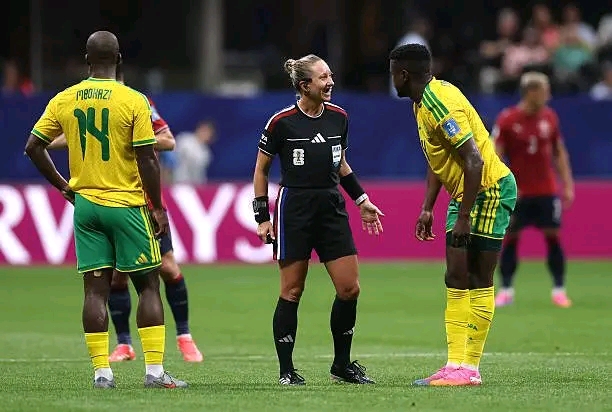 Tori Penso, première femme à diriger une rencontre au Mondial 2026