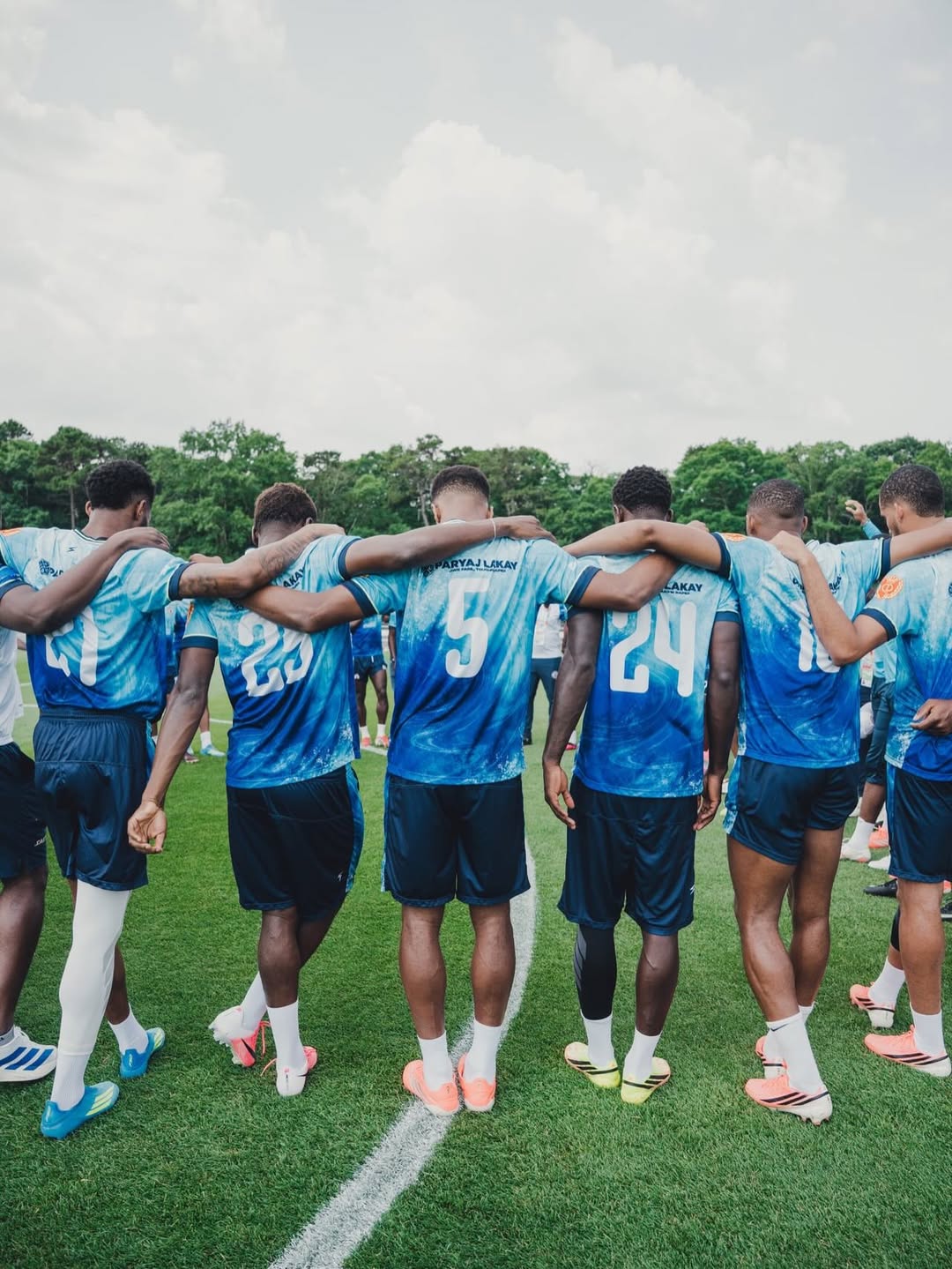 Les Grenadiers à l'entraînement pour leur dernier match