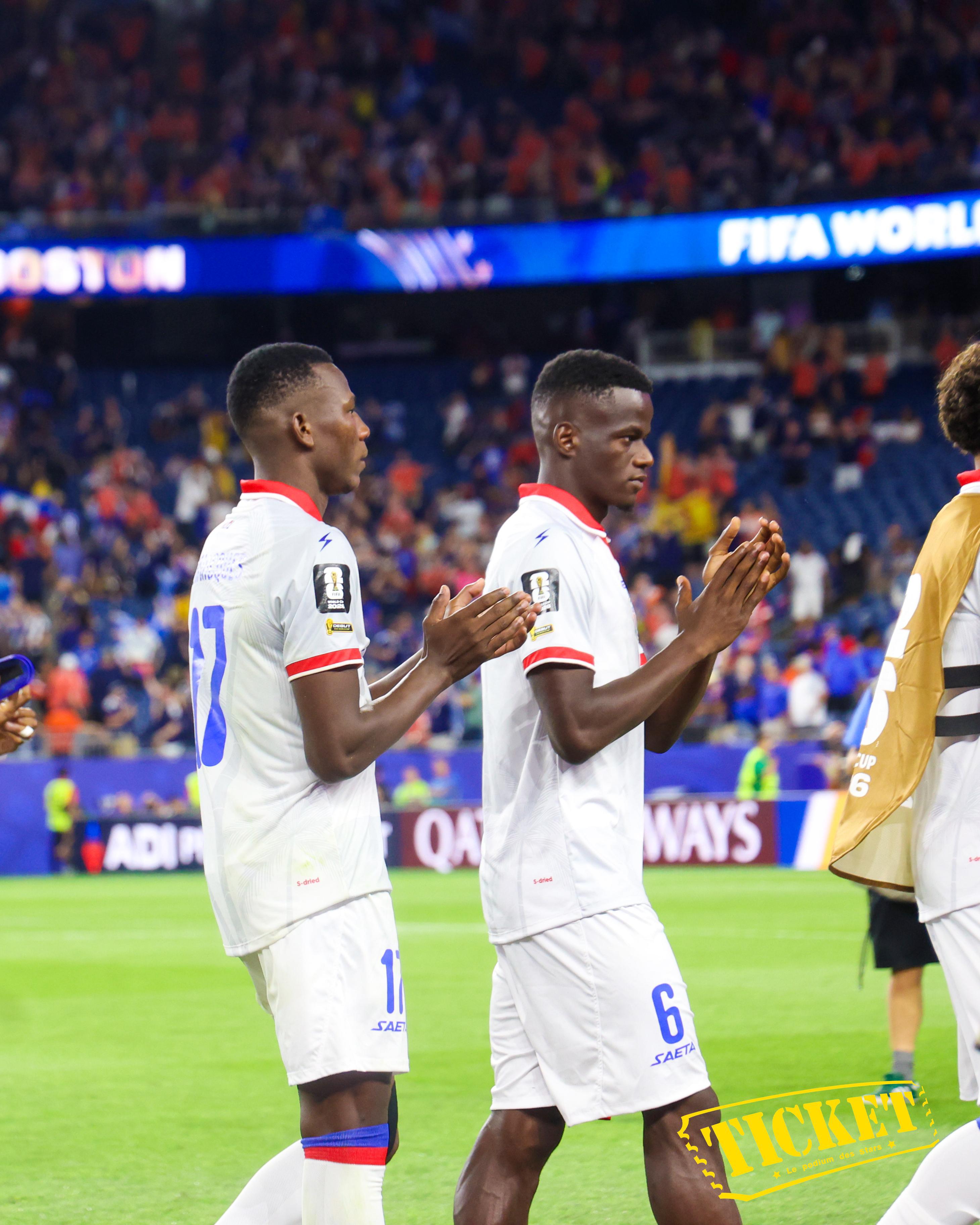 « Nous continuerons à nous battre pour notre pays chaque fois que nous enfilerons ce maillot », promet Carl-Fred Sainté