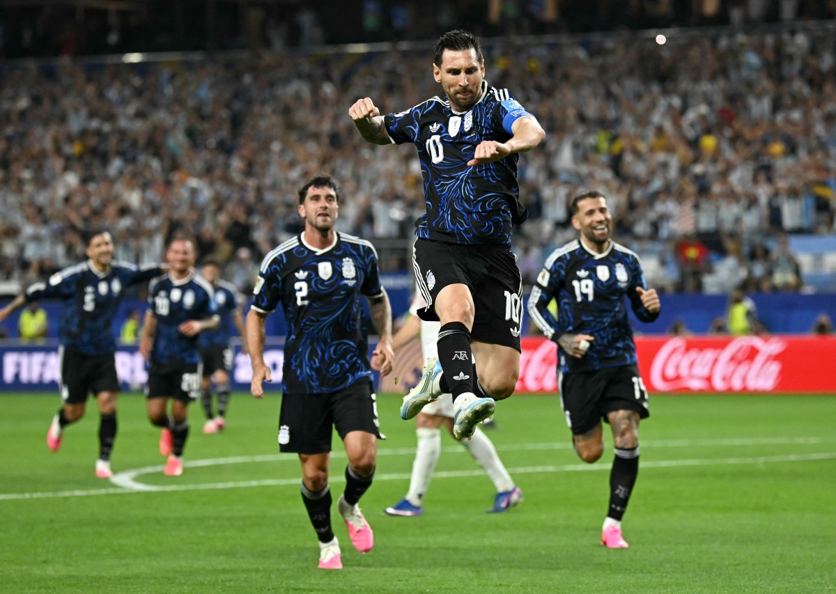 Mondial-2026: Messi voulait que "ses coéquipiers aient du temps de jeu", selon Scaloni