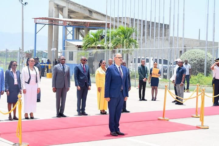 Le Premier Ministre Fils-Aimé est à Sainte-Lucie pour la 51e Conférence de la CARICOM