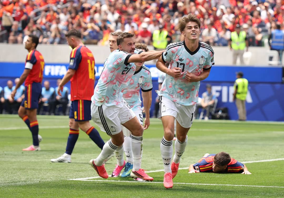 De Ketelaere met fin à l'invincibilité d'Unai Simón