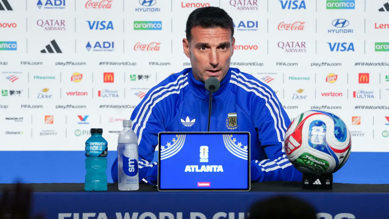 Scaloni : « Mélanger le football et les Malouines serait une folie »