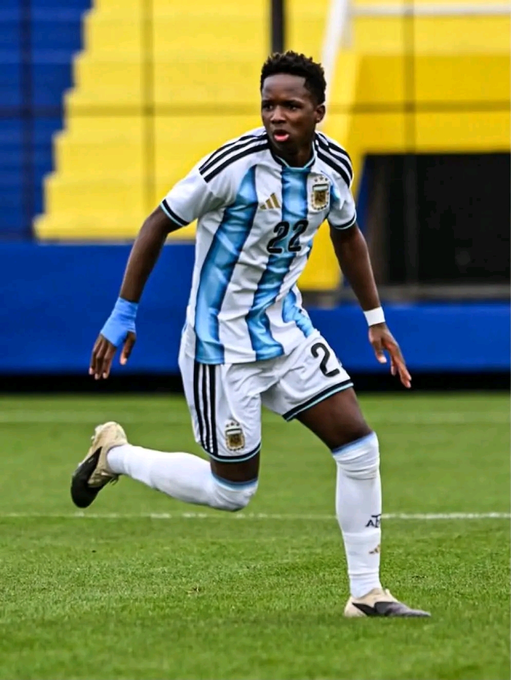 Kiki Ramos, la nouvelle promesse de l’Argentine d'origine haïtienne, fait ses débuts officiels