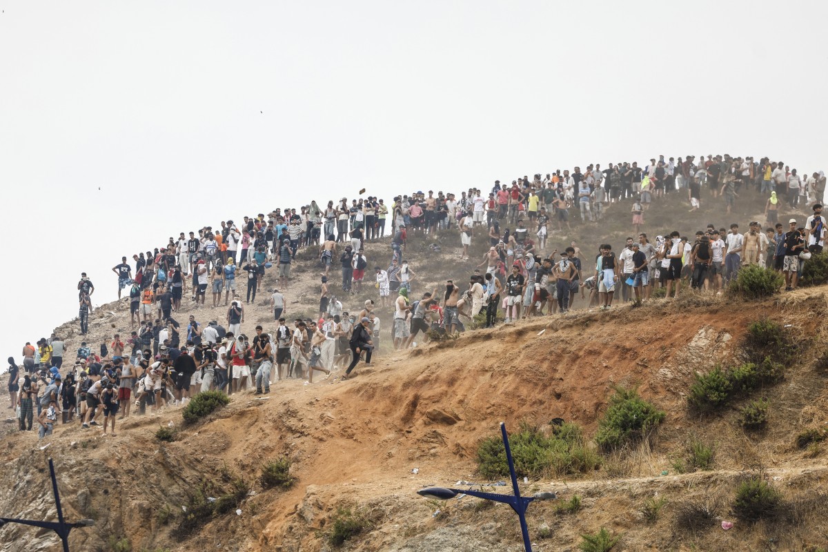 Crise de Ceuta: plus de 48.000 migrants déjà rentrés au Maroc, annonce le gouvernement espagnol