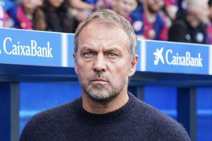 Le Barça doit recruter en attaque, mais " cela dépend de Ferran Torres ", estime Hansi Flick