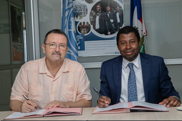 Signature d’un partenariat entre l’UEH et  le PNUD sur l’accès à la santé mentale aux déplacés internes 