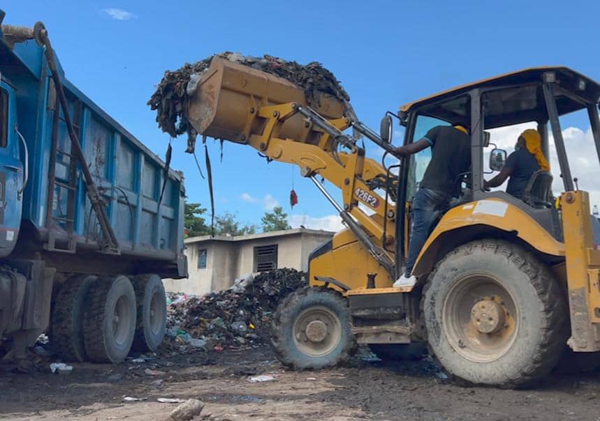 Ouanaminthe : entre tradition patronale et échec du programme « Konbit Haïti Zéro Déchet », la ville fête sous les immondices