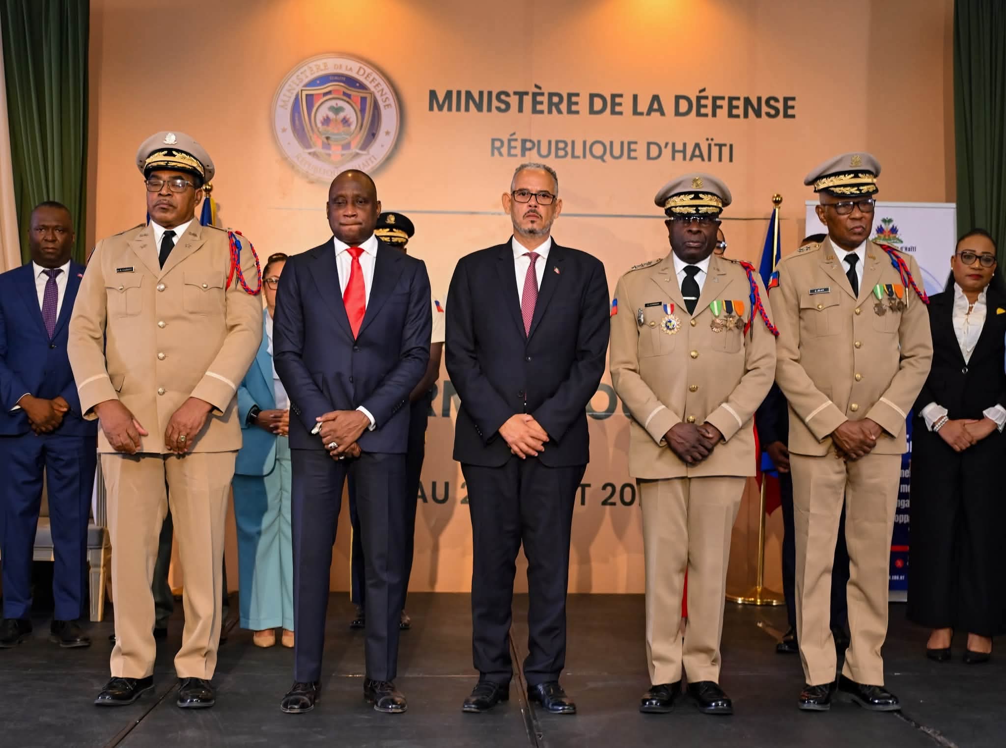 Le gouvernement annonce des mesures pour renforcer les FAd'H