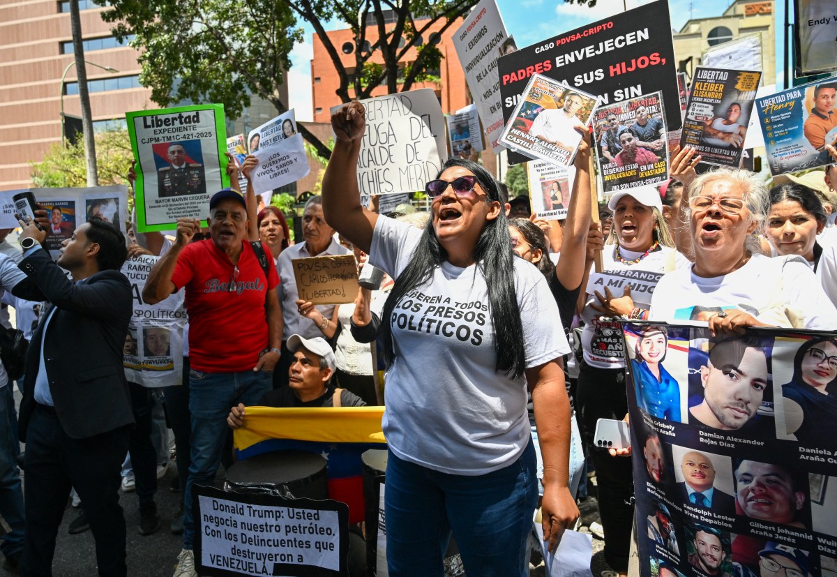 Manifestation au Venezuela: "Combien de pétrole vaut un prisonnier politique?"