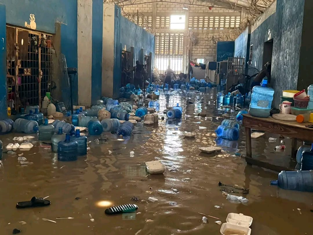 Inondations aux Gonaïves : dans les quartiers touchés, l’eau se retire, les inquiétudes restent