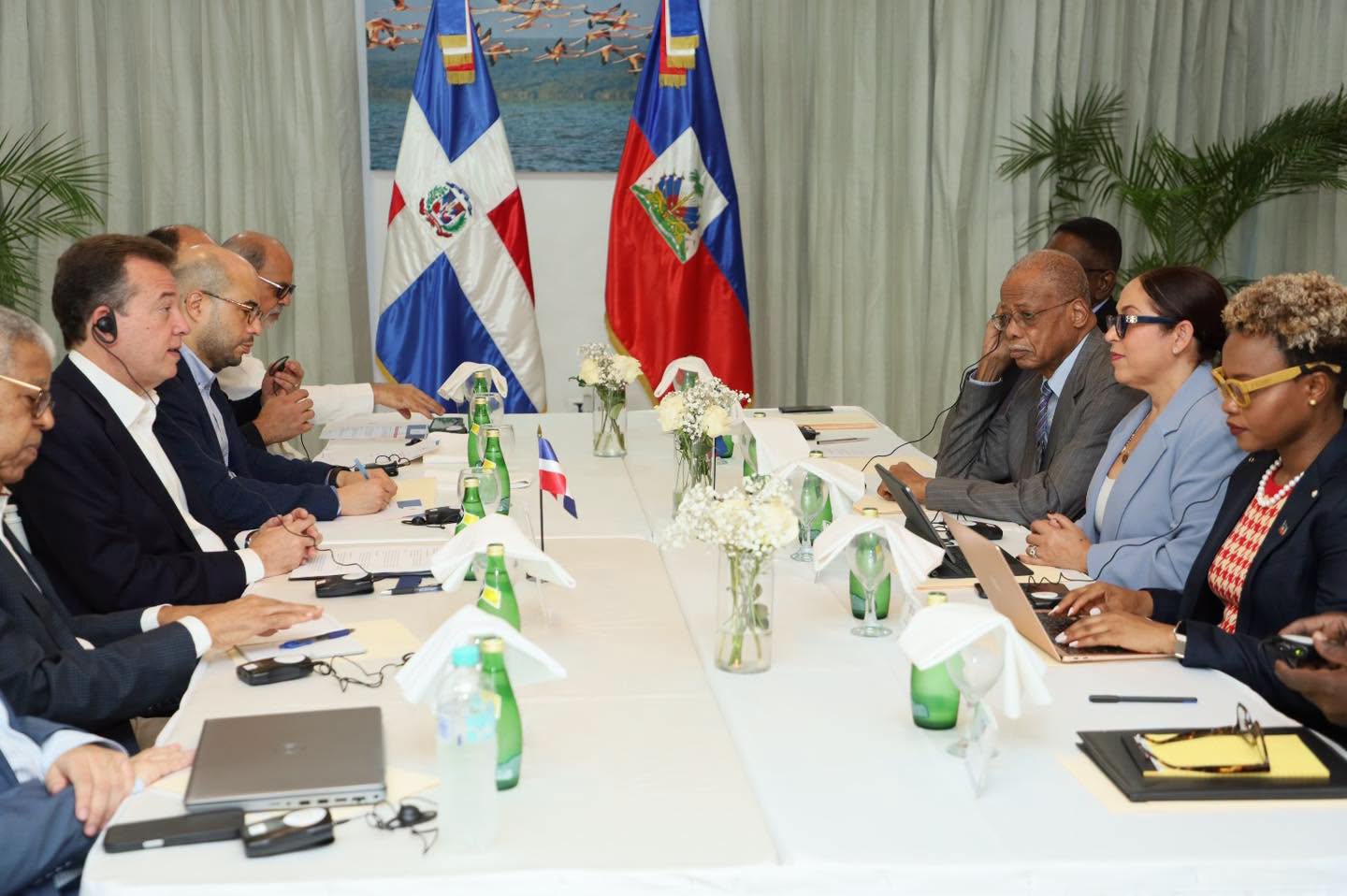 Haïti et la République dominicaine discutent d’activités économiques et de la réouverture des consulats