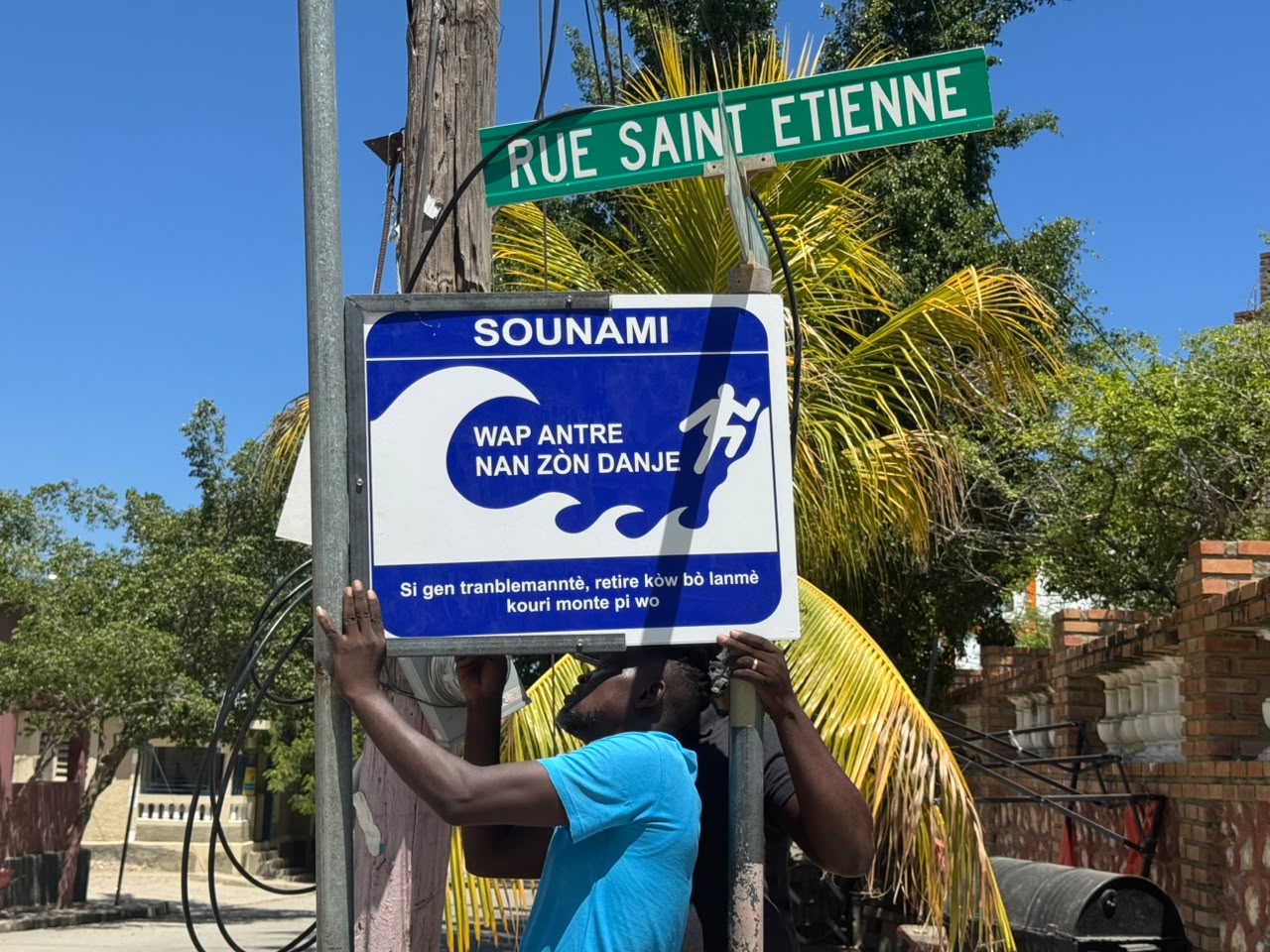 Fort-Liberté renforce son dispositif pour retrouver la reconnaissance « Tsunami Ready » : 41 panneaux pour renforcer l'évacuation
