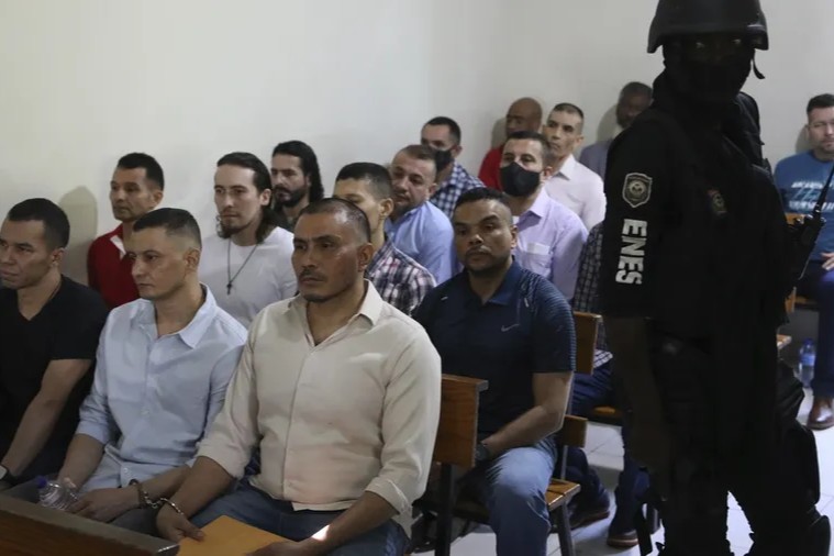 L’arbre de l’extradition et la forêt des « abdications silencieuses »