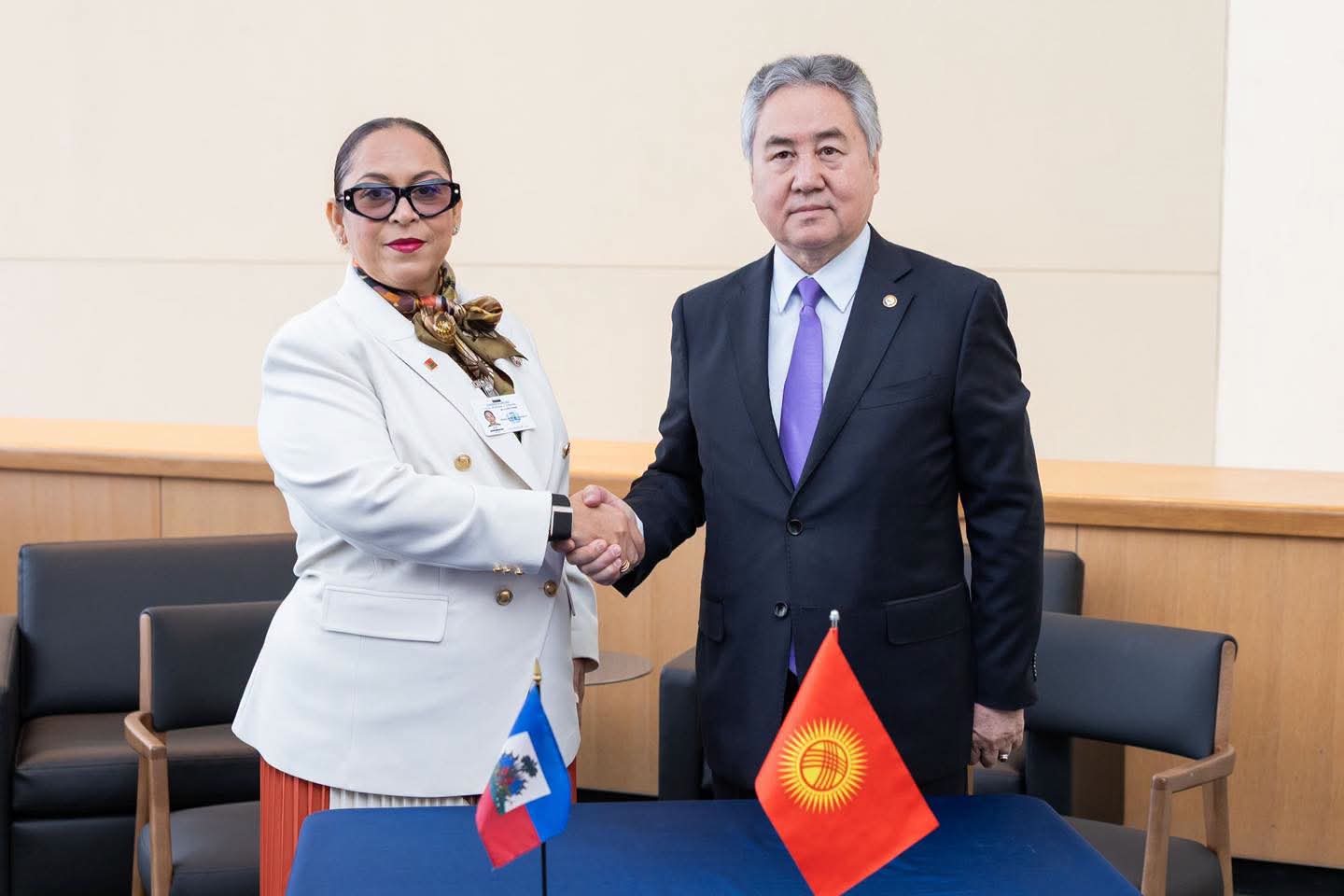 Haïti et le Kirghizistan établissent officiellement leurs relations diplomatiques