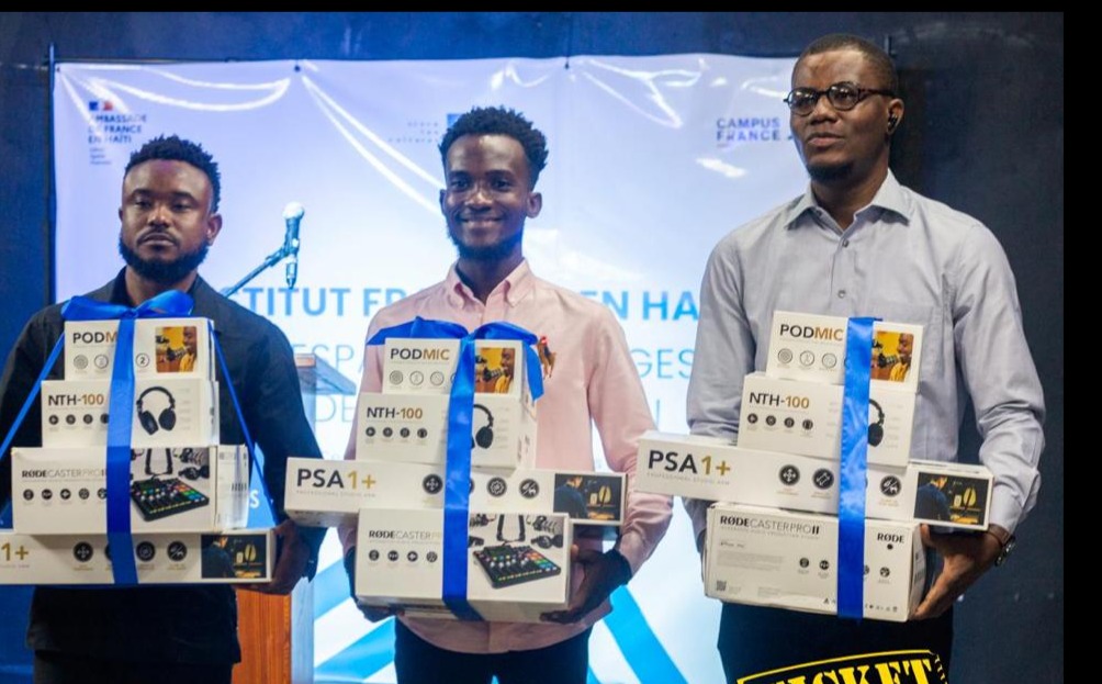 Cérémonie de remise des prix du Concours national de podcast francophone
