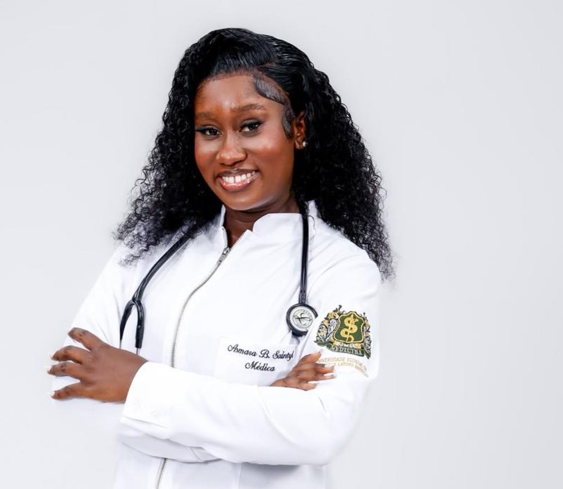 Asmara Backerdwing Saintyl, portrait d'une Haïtienne diplômée en médecine au Brésil