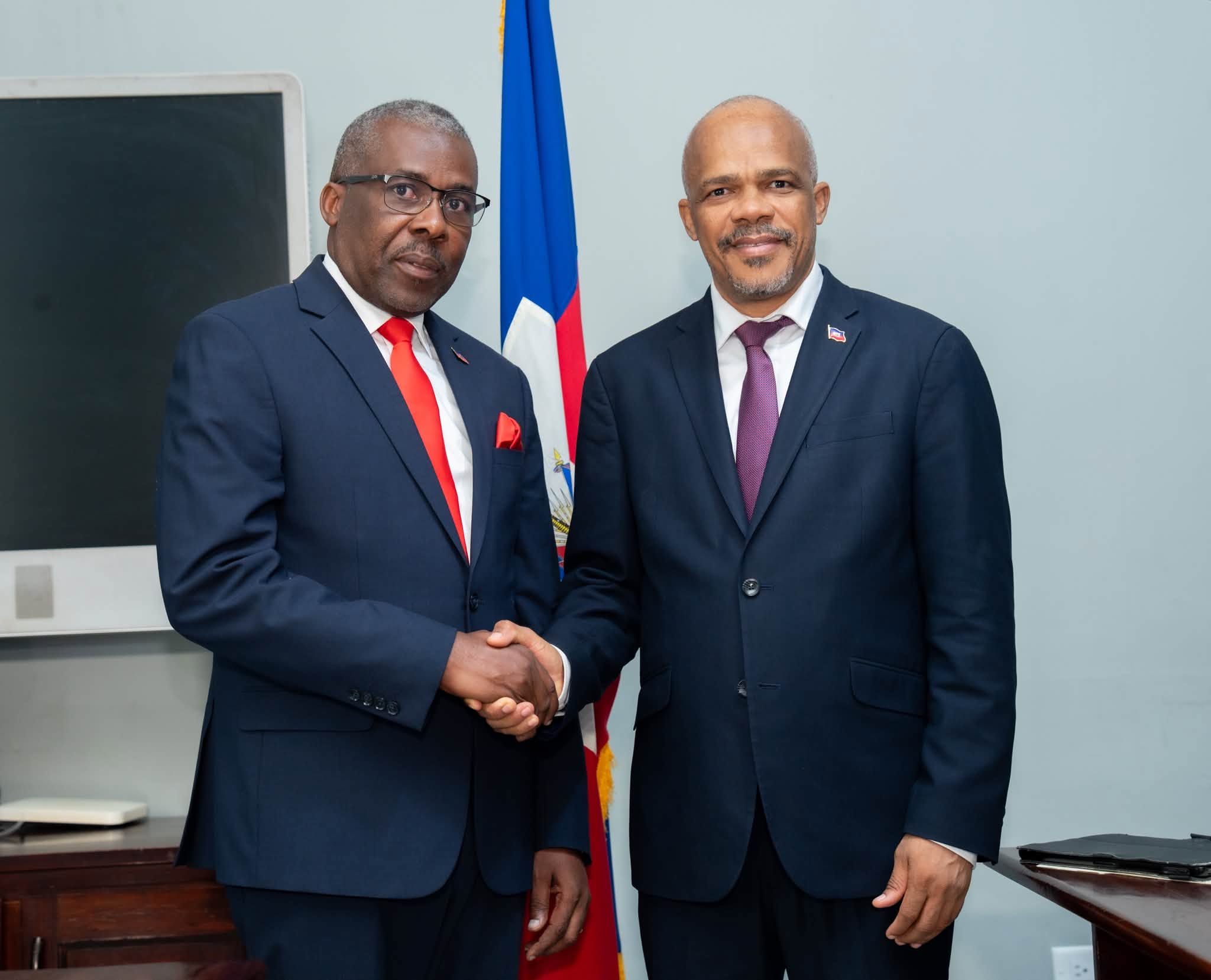 Enseignement supérieur : Ernst Pierre Vincent installé recteur de l’UPO