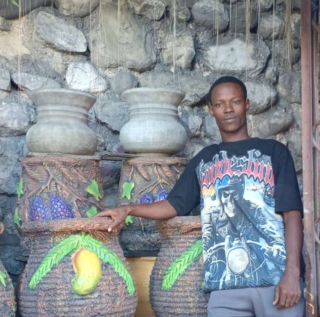 Artisanat traditionnel: Wilson Pierre initié à la poterie dès l’âge de 10 ans