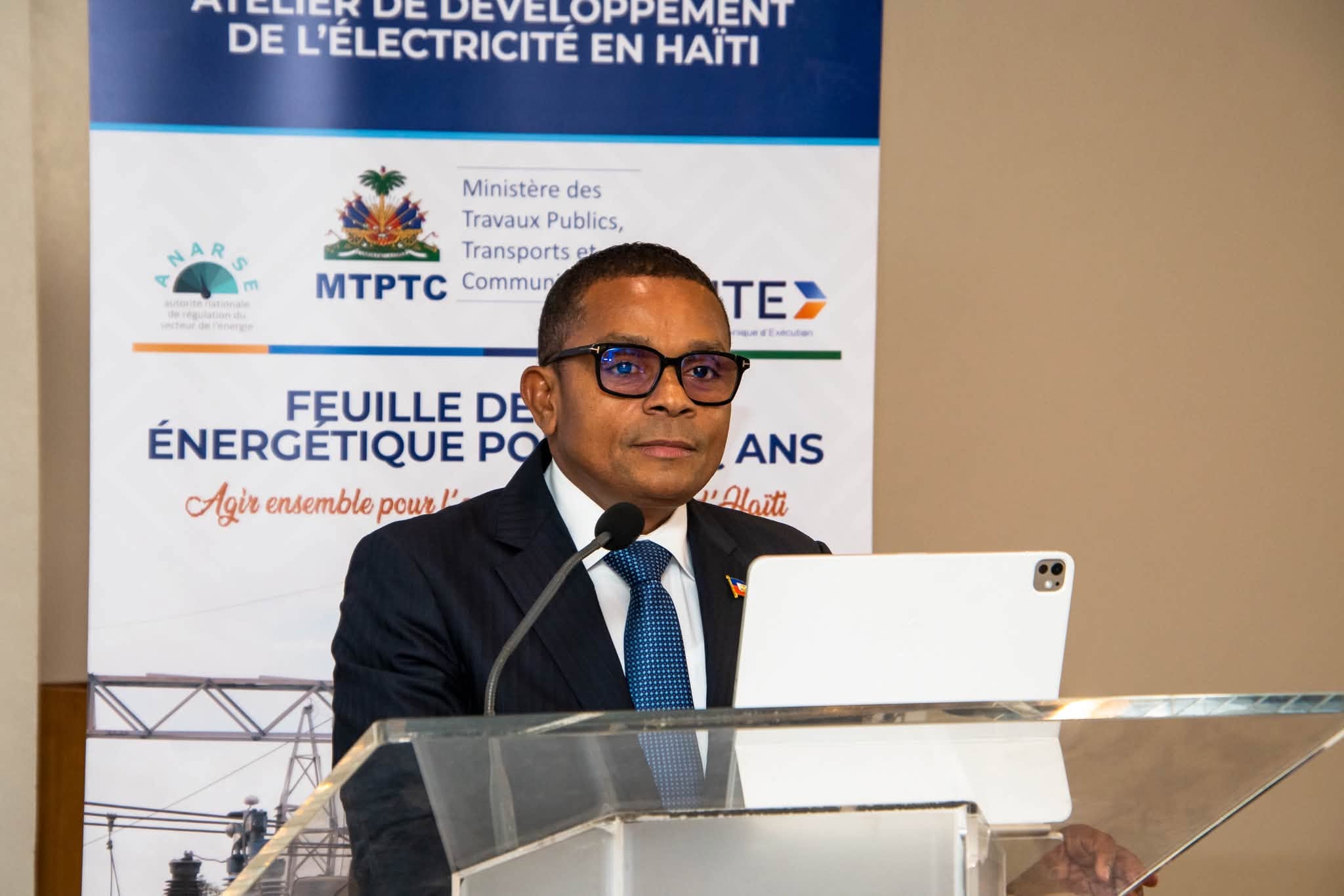 Le MTPTC organise un atelier sur le développement du secteur de l’électricité en Haïti